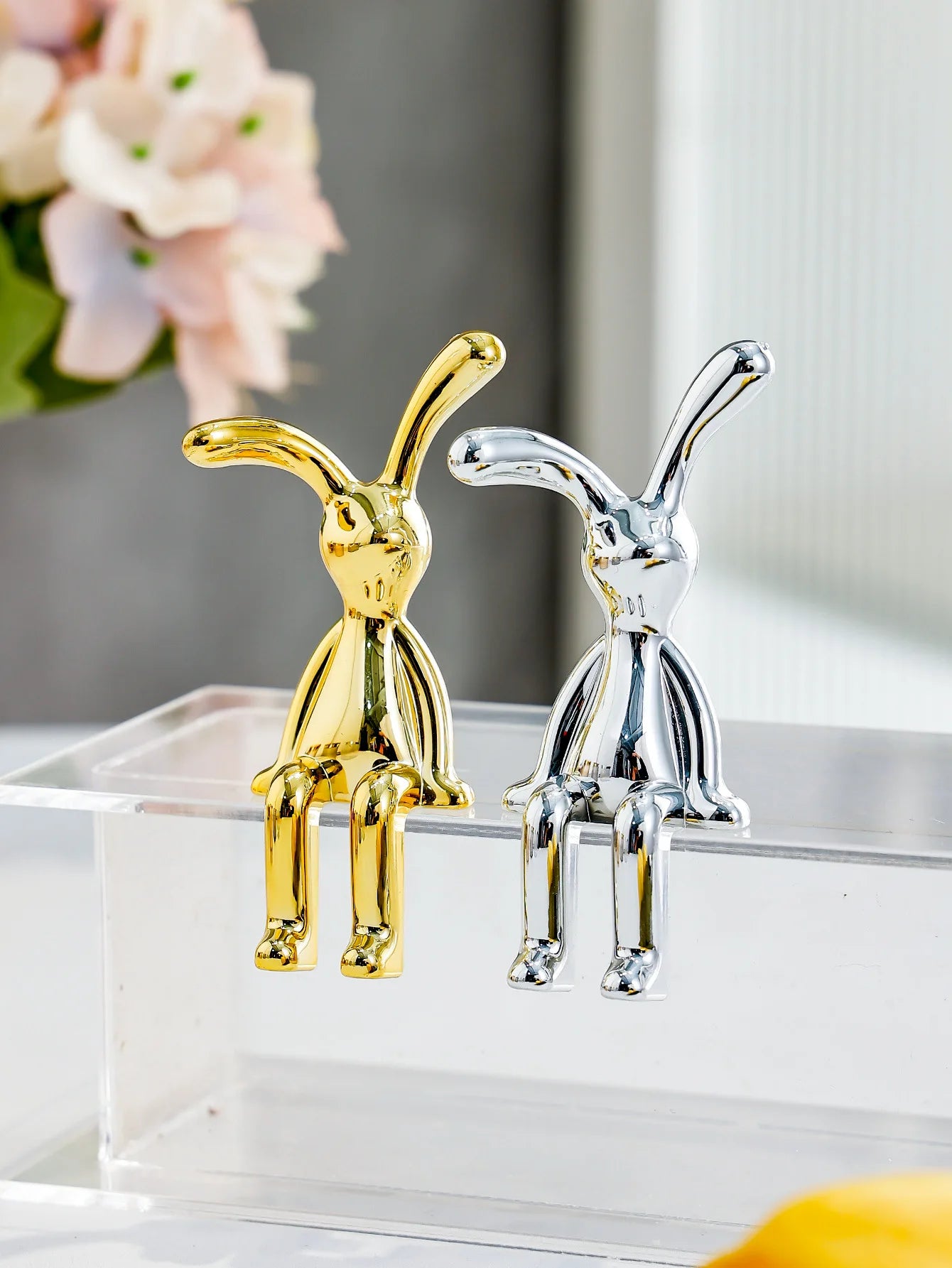 Long-Eared Rabbit Statue - Cartoon Desktop Decor (1/2/4Pcs)